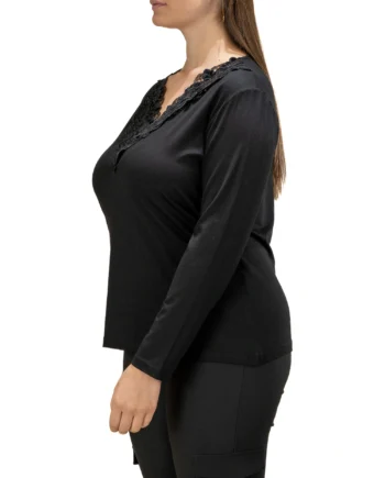 Sophia - MAGLIA con scollatura macrame'