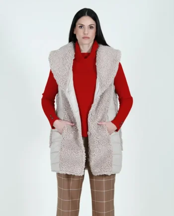 Mirella Matteini - Maglone rosso con collo alto e dettaglio bottoni sul polsino