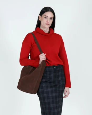 Mirella Matteini - Maglione rosso con collo alto