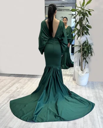 NOELL MAGGINI - Abito lungo con strascico e maniche ampie